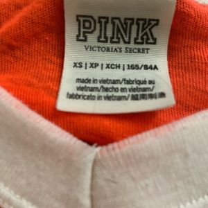 a short sleeve shirt